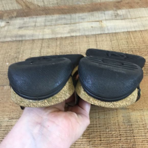 Ecco Sandals Womens 41 Black Thong Black Leather Buckle Strap Flip Flop 10-10.5 - Picture 15 of 16